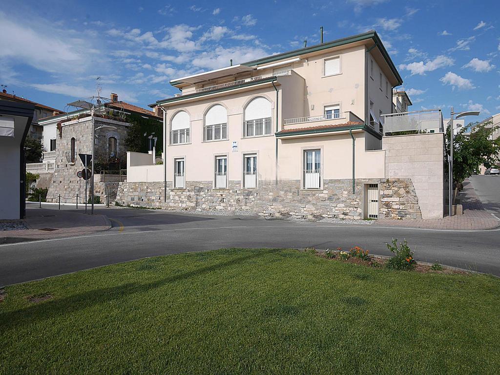 Residence Villa Livia Σαν Βιντσέντσο Εξωτερικό φωτογραφία